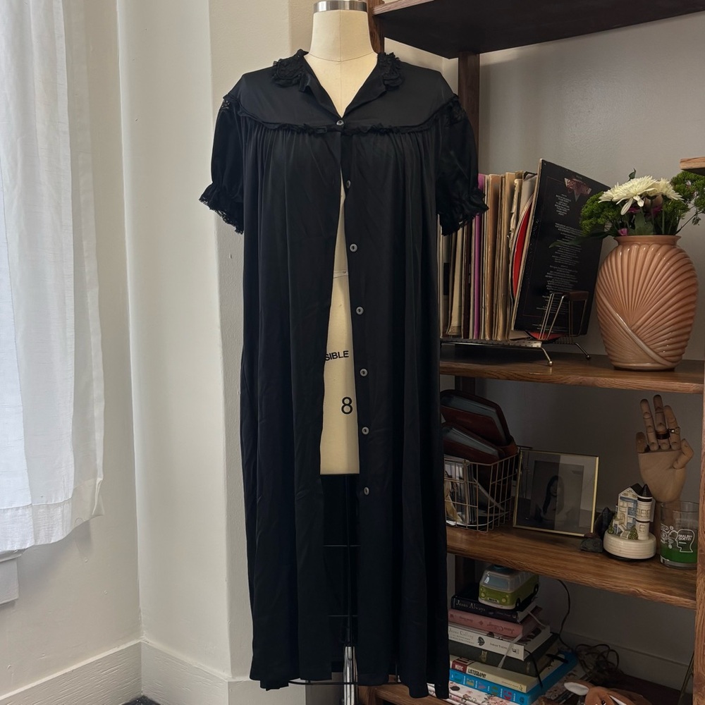 Vintage Elegant Black Nightgown